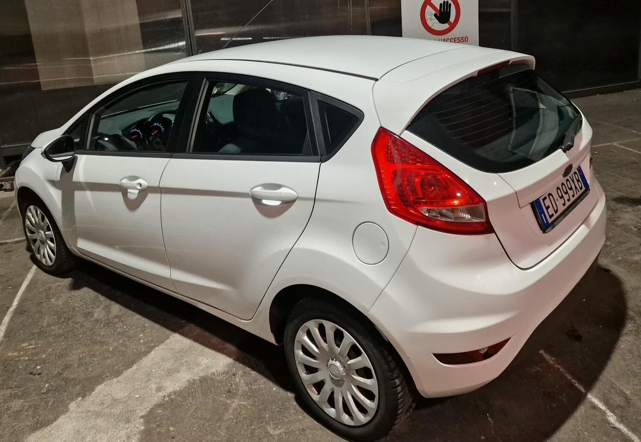 Ford Fiesta 1.4 5 porte Bz.- GPL Titanium