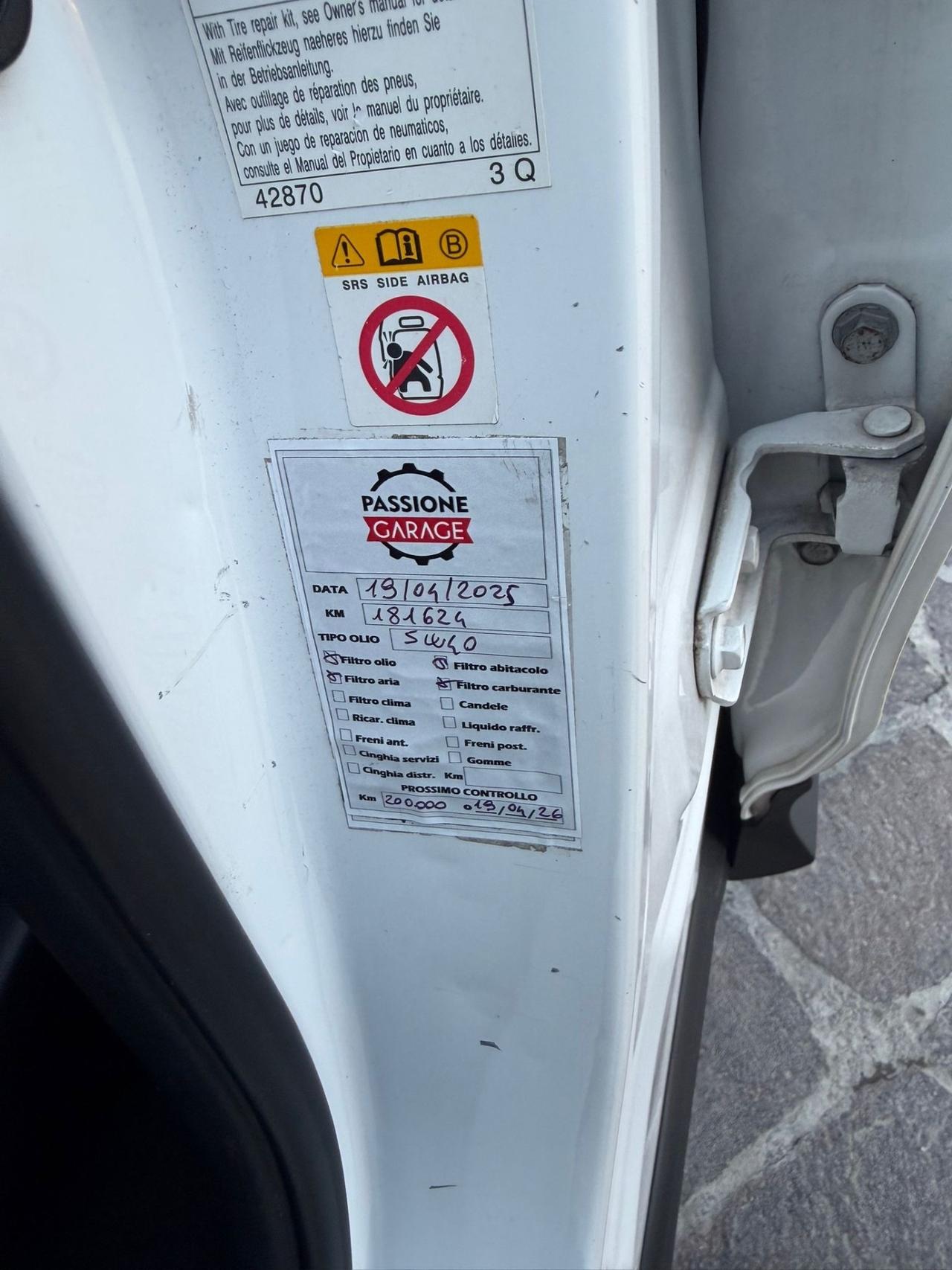 Toyota RAV 4 RAV4 2.0 D-4D 2WD Style White Ed. Neopatentati