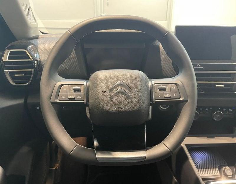 Citroën e-C4 motore elettrico 136 CV Shine