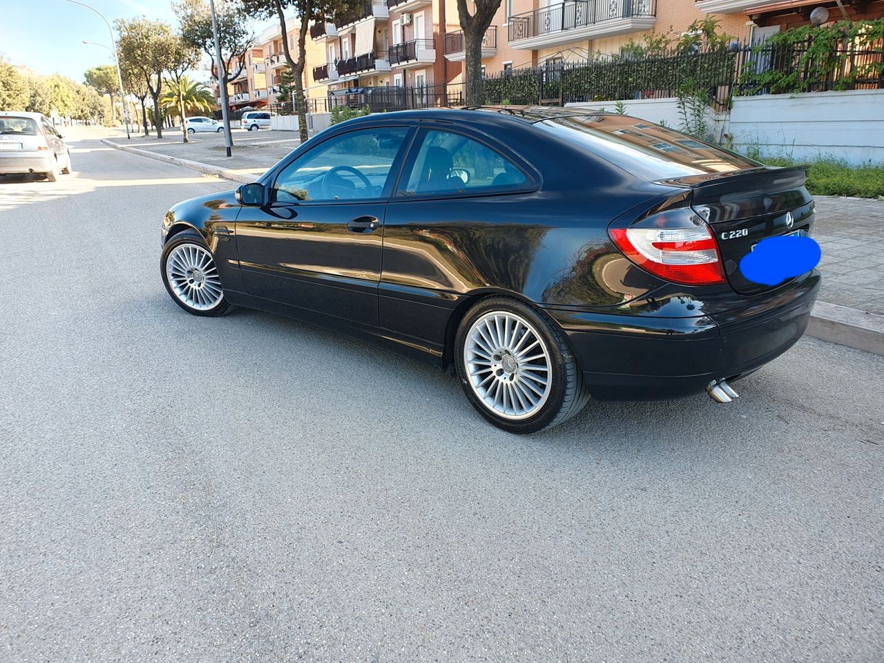 Mercedes serie c 220 coupé anno 04