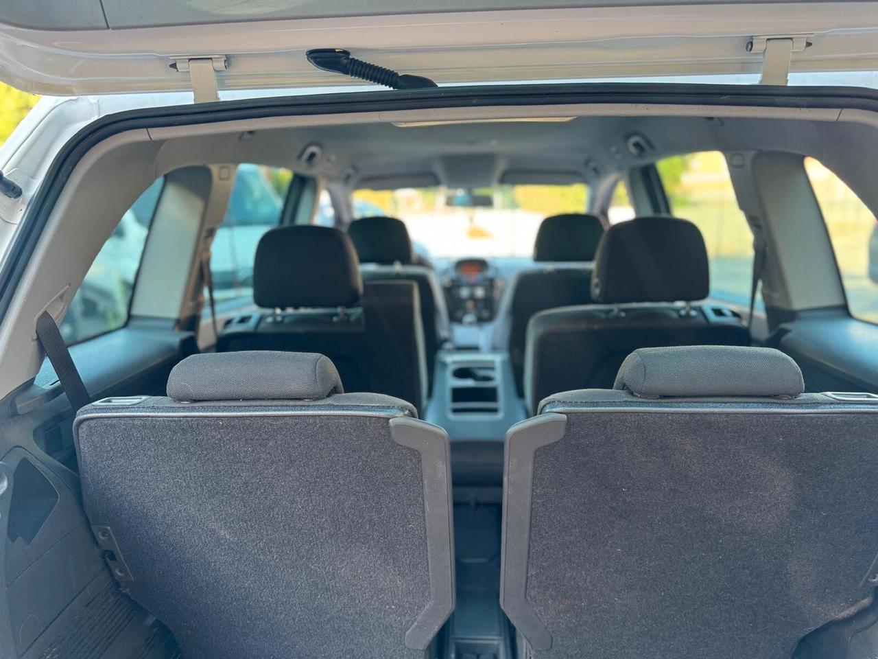 Opel Zafira Anno 2013 1.6 Benz/Metano 7 POSTI