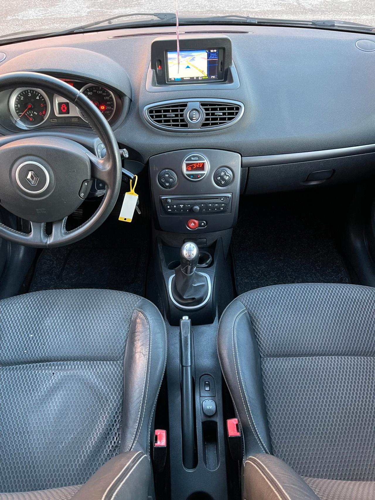 Renault Clio 1.5 dCi - NAVIGATORE - NEOPATENTATI