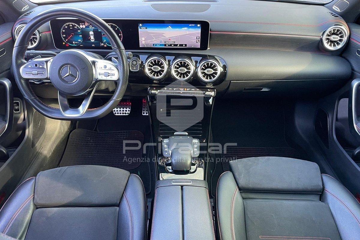 MERCEDES CLA 200 d Automatic Premium