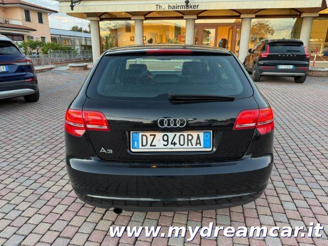 AUDI A3 1.6 TDI 105 CV S Line