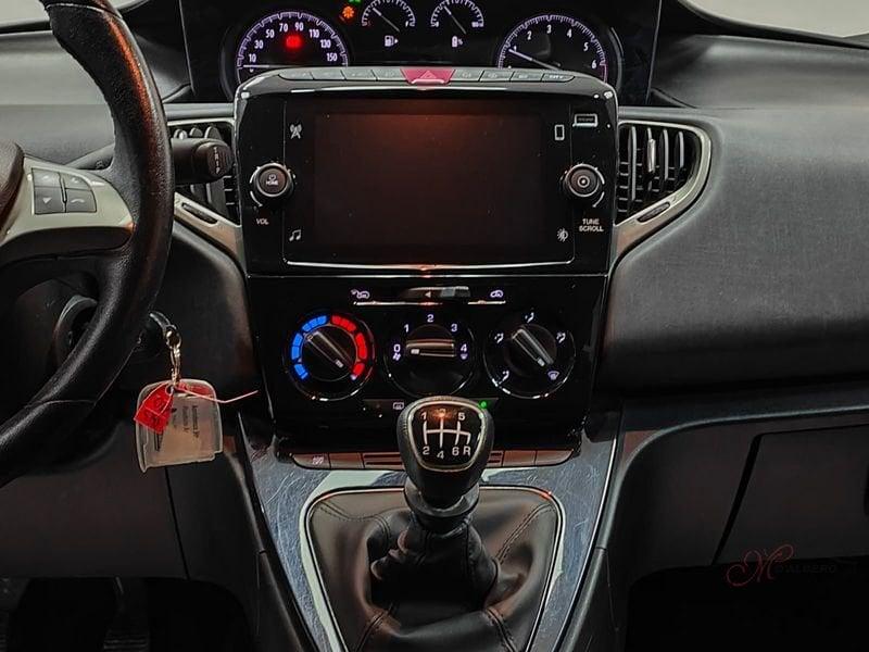 Lancia Ypsilon Ypsilon 1.0 FireFly 5 porte S&S Hybrid Ecochic Gold