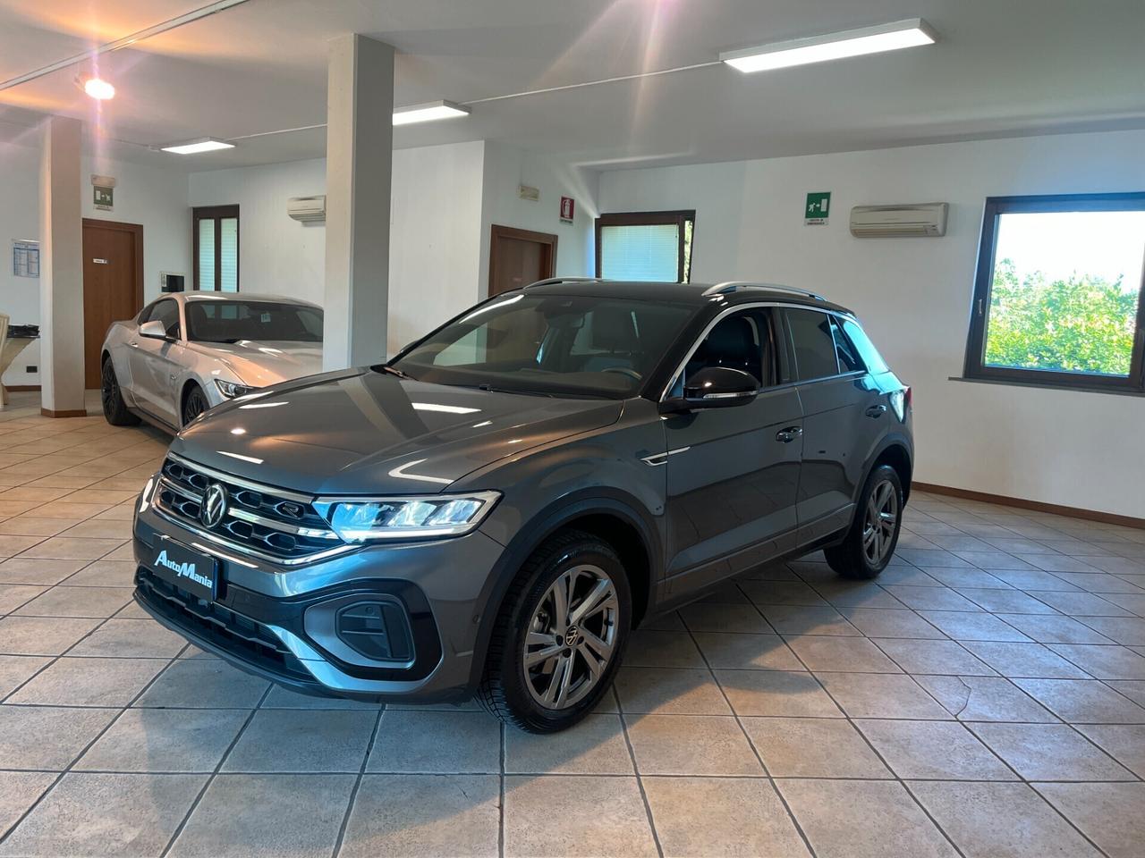 Volkswagen T-Roc 1.0 TSI R-Line +TECH PACK