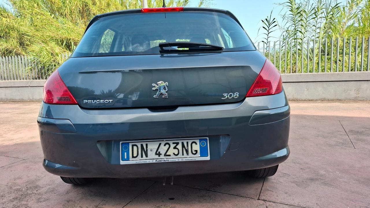 Peugeot 308 1.6 HDi 110CV 5p. 2-Tronic Premium-Automatica-Gancio Traino