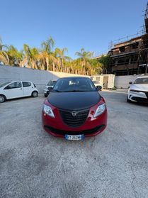 Lancia Ypsilon 1.2 69 CV 5 porte S Momodesign