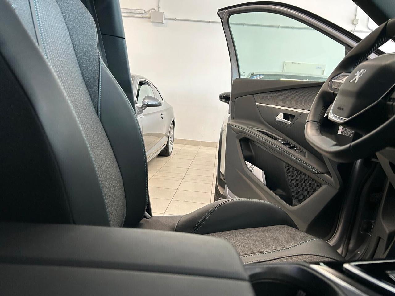 Peugeot 3008 ALLURE PACK BlueHDi 130 EAT8 SPOTICAR