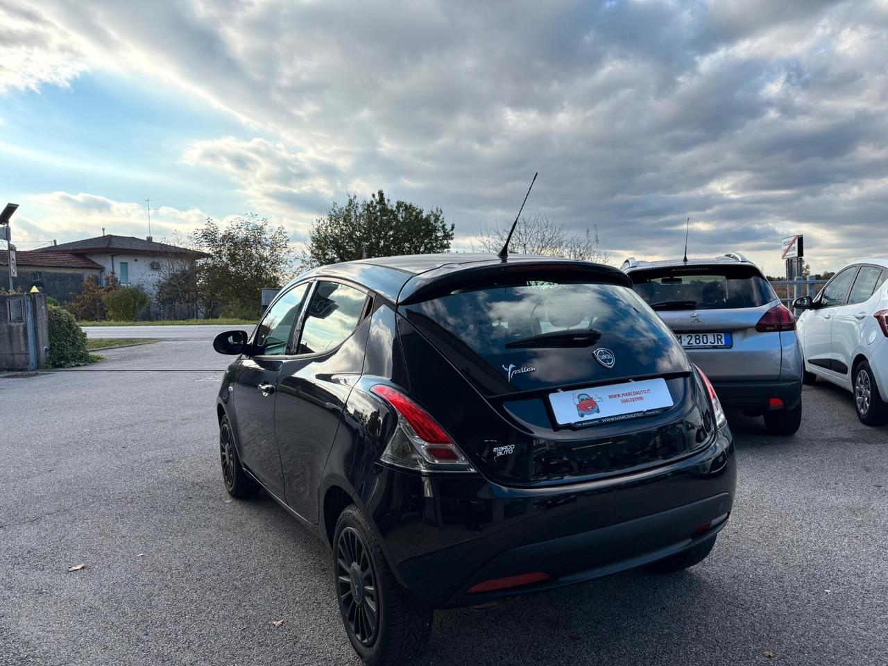 Lancia Ypsilon 1.2 GPL Neopatentati