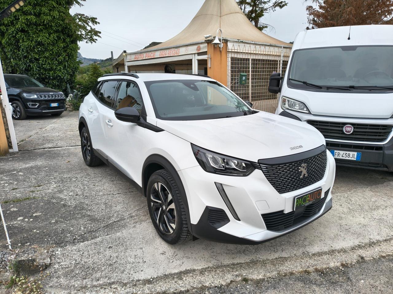 Peugeot 2008 BlueHDi 110 S&S Allure Pack