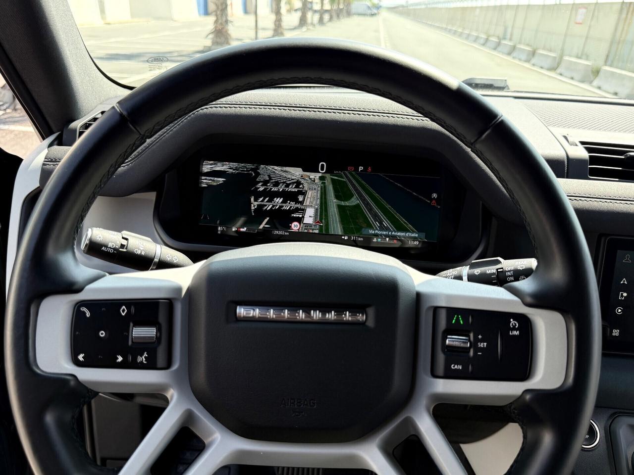 Land Rover Defender 90 3.0D I6 200 CV-BLACK EDITION -PERMUTABILE