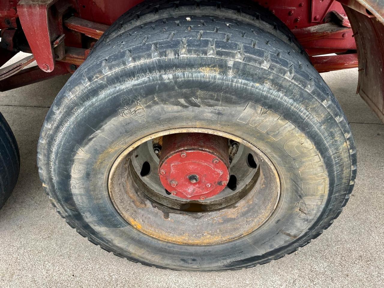 IVECO 190-38 RIBALTABILE TRILATERALE