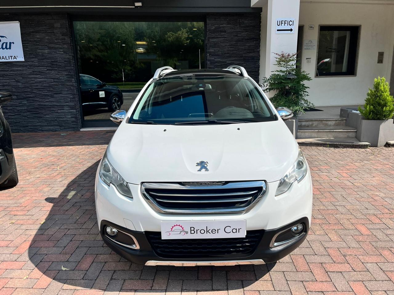 Peugeot 2008 1.6 e-HDi 115 CV Stop&Start Féline