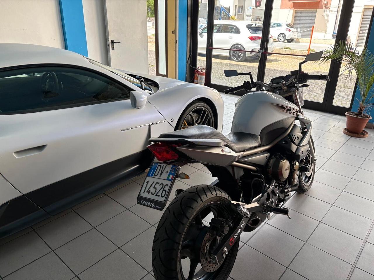 Yamaha XJ 600 sport