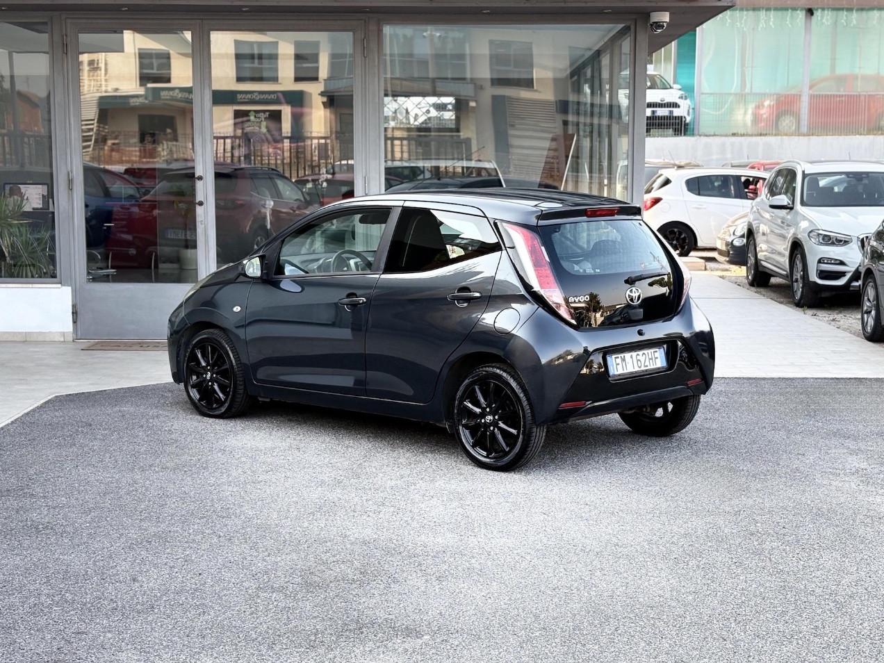 Toyota Aygo 1.0 Benzina 69CV E6 Neo - 2017
