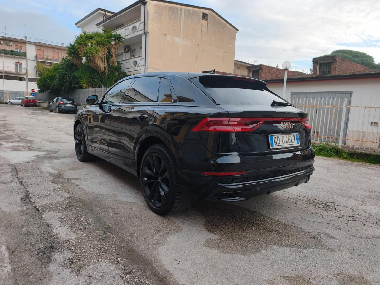 Audi Q8 50 TDI 286 CV quattro tiptronic Sport Total black s-line
