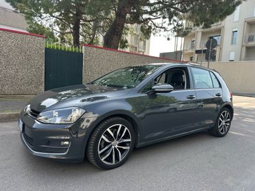 Volkswagen Golf 2.0 TDI 5p. 4MOTION Highline BlueMotion Tech.