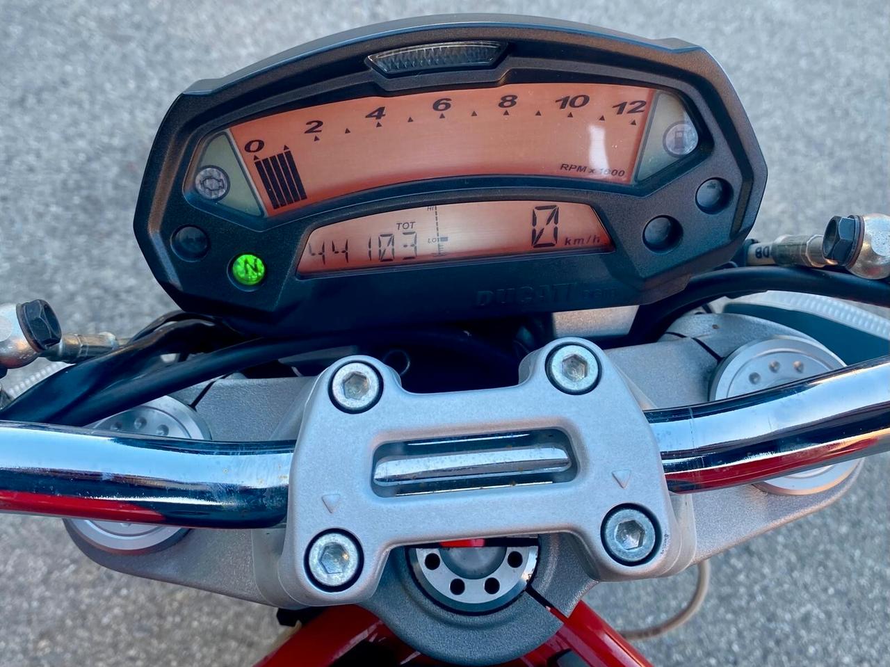Ducati Monster 696 SPORTIVA