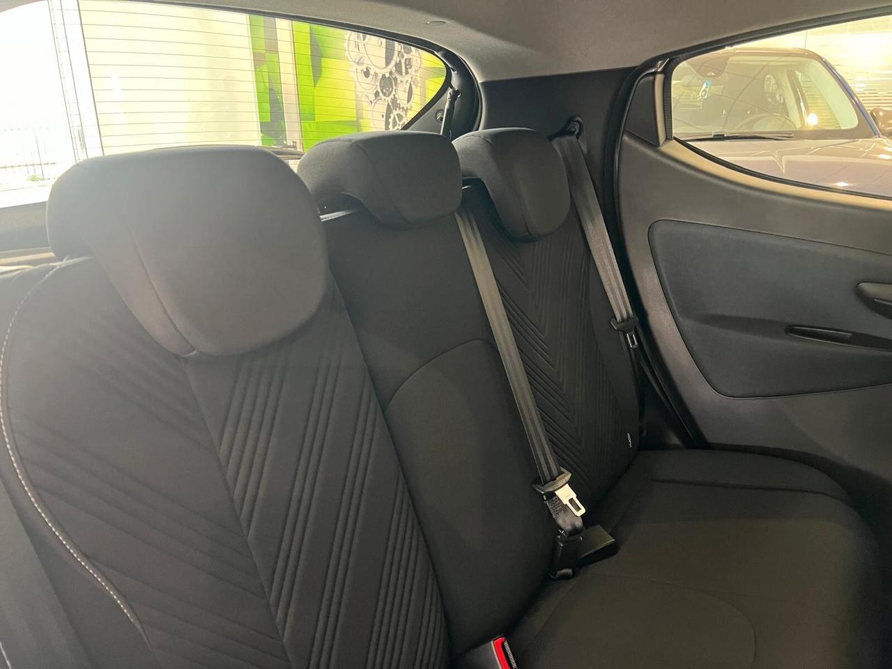 Lancia Ypsilon 1.0 FireFly 5 porte S&S Hybrid Gold