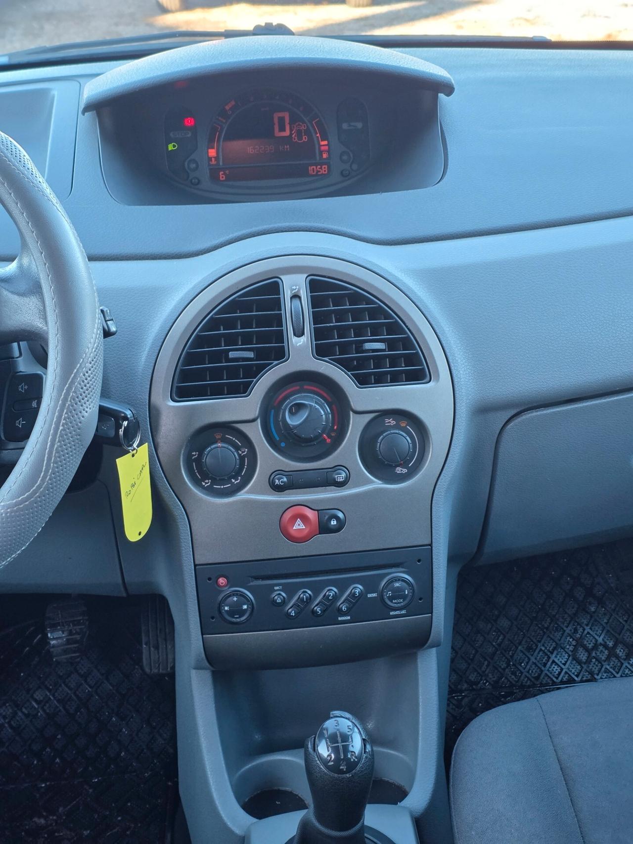 Renault Modus 1.5 dCi 85CV Dynamique