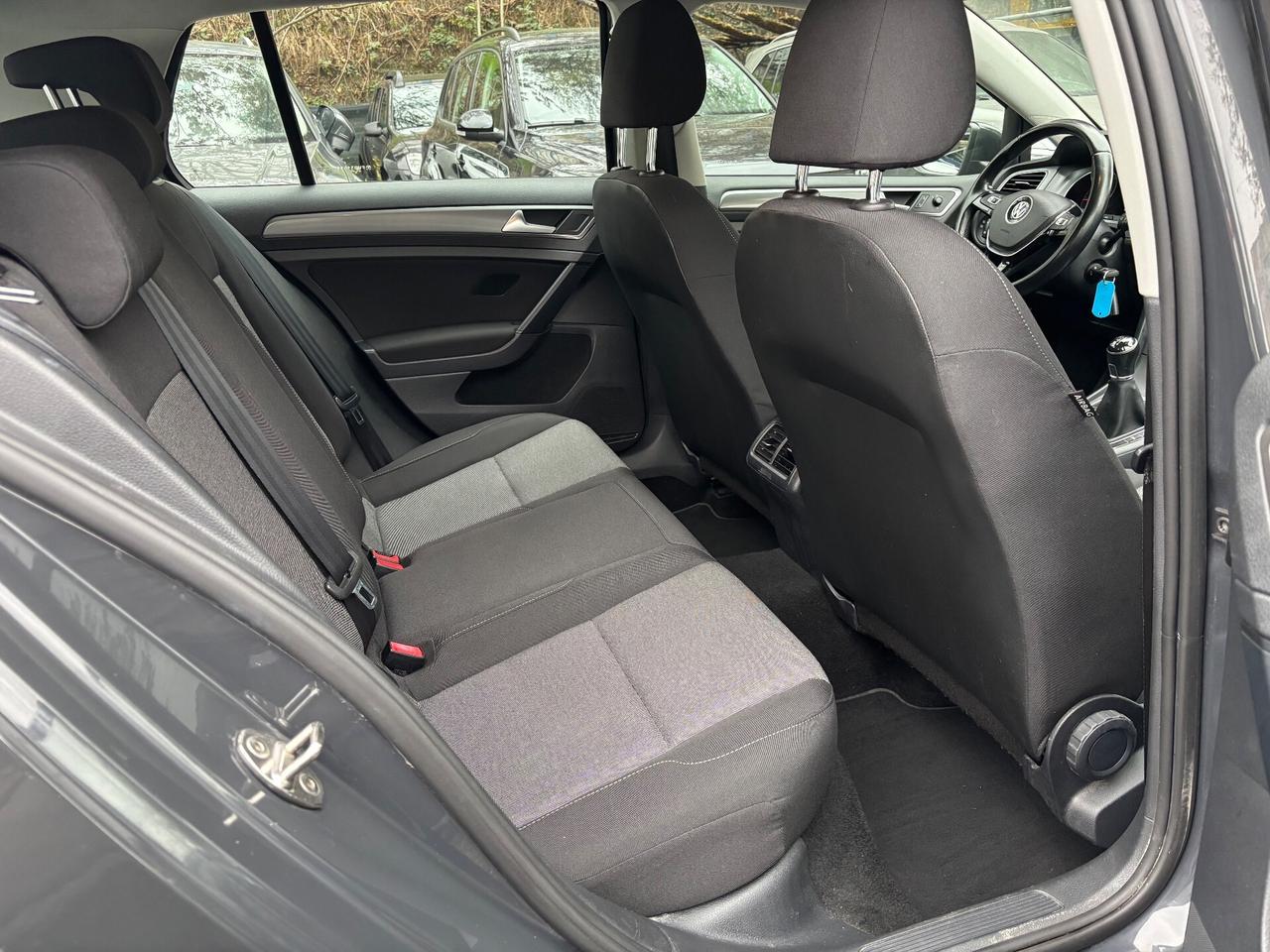 Volkswagen Golf 1.6 TDI 5p. Comfortline OK Neopatentati