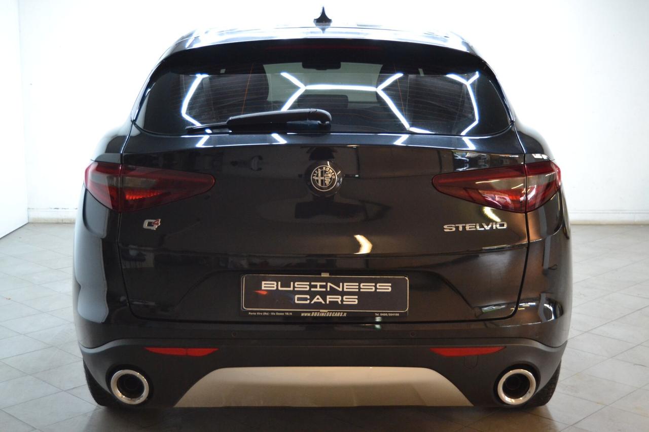 Alfa Romeo Stelvio 2.2 Turbodiesel 190 CV AT8 Q4 Business