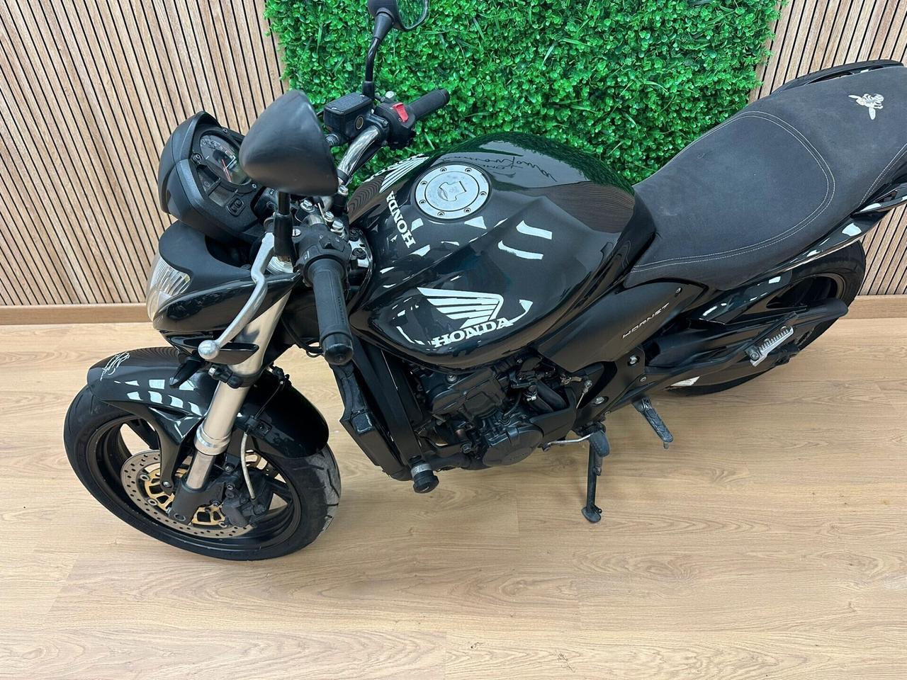 HONDA HORNET 600 SCARICO LEOVINCE DA 99€ AL MESE