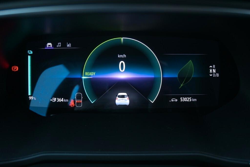 RENAULT ZOE R110CV AUTOMATIC LIFE ( FARI LED - COCKPIT - CRUISE - MIRROR )