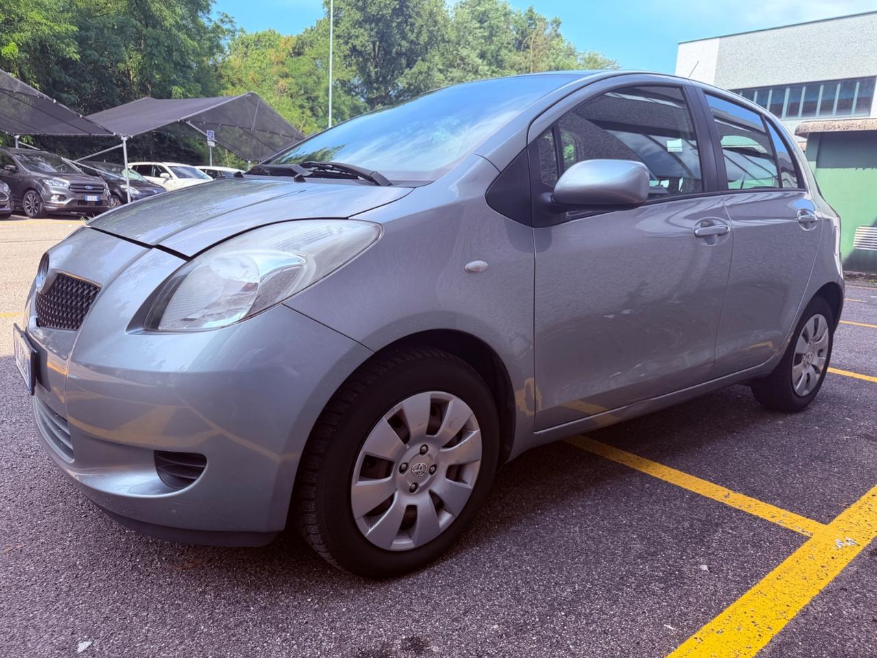 Toyota Yaris 1.0 5 porte Navi*Neopatentati*Solo 137000km*