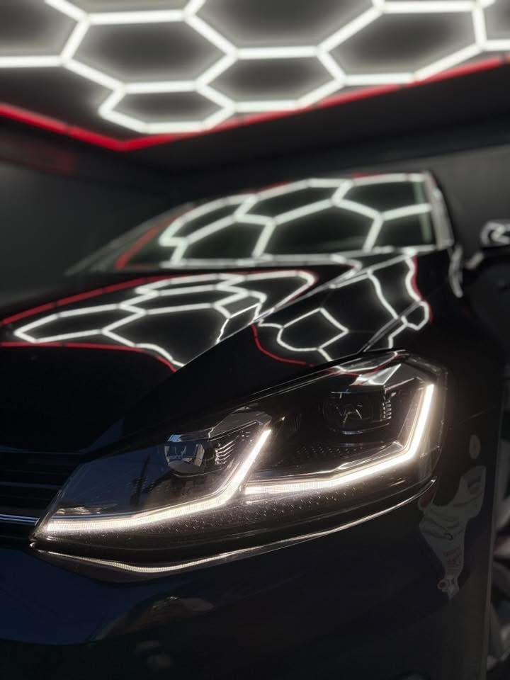 Volkswagen Golf 7.5 R 1.6 TDI 116cv DSG Executive BlueMotion Technology 2018