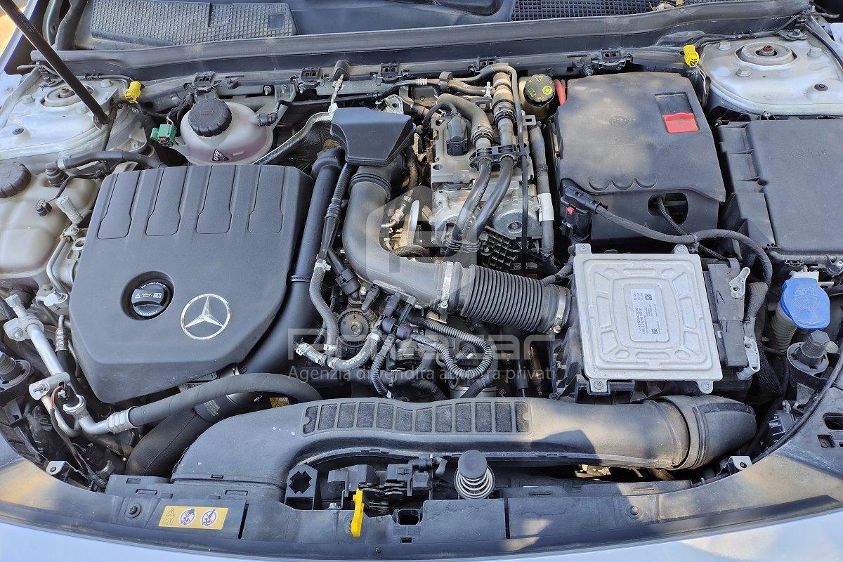 MERCEDES A 250 e Automatic EQ-Power Business Extra