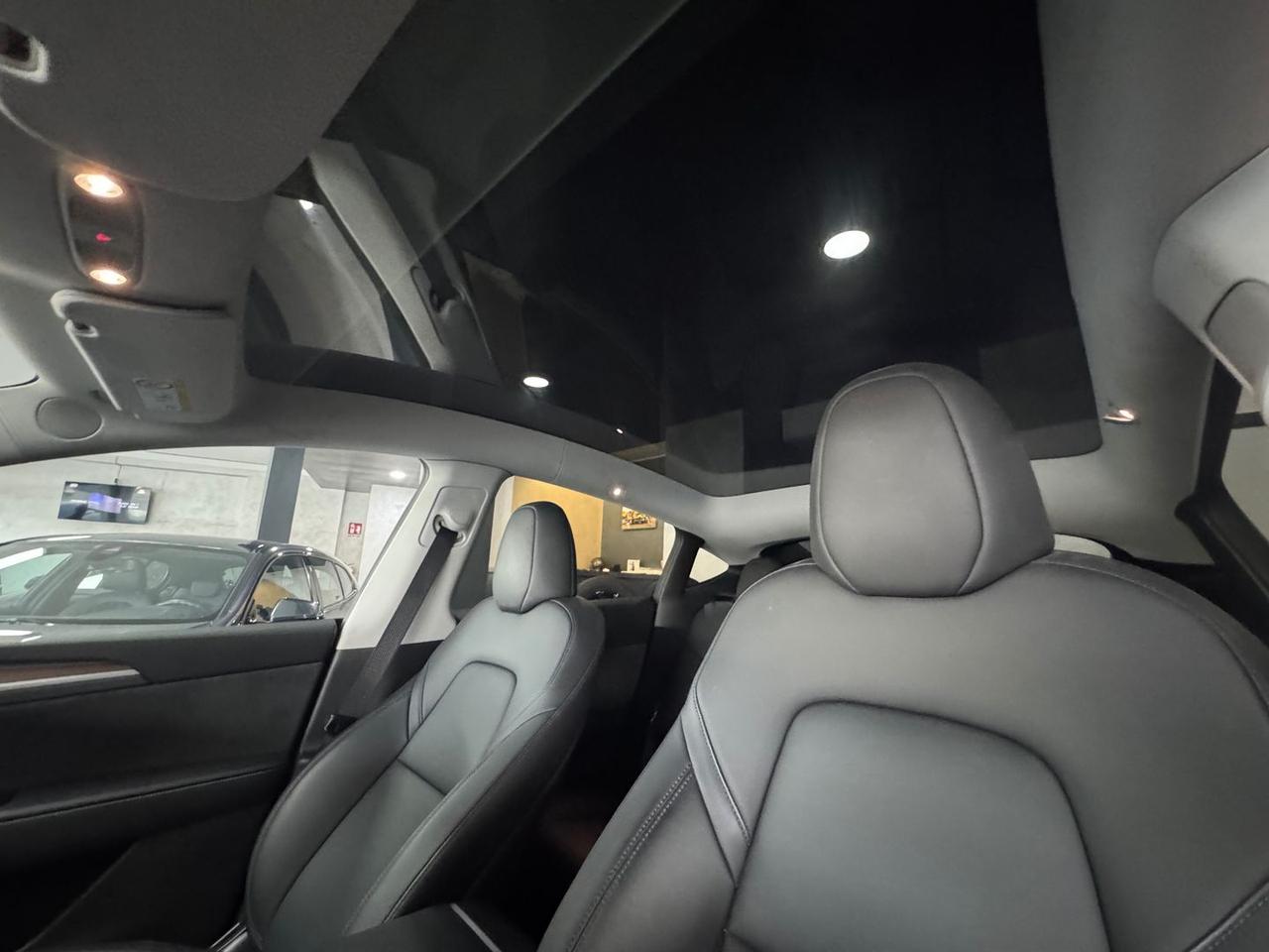 Tesla Model Y Dual Motor Long Range AWD #5359