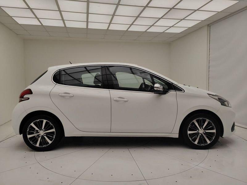 Peugeot 208 I 2015 1.2 puretech Allure 82cv 5p