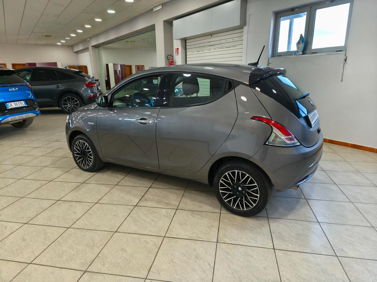 Lancia Ypsilon 1.0 FireFly 5 porte S&S Hybrid Gold Plus