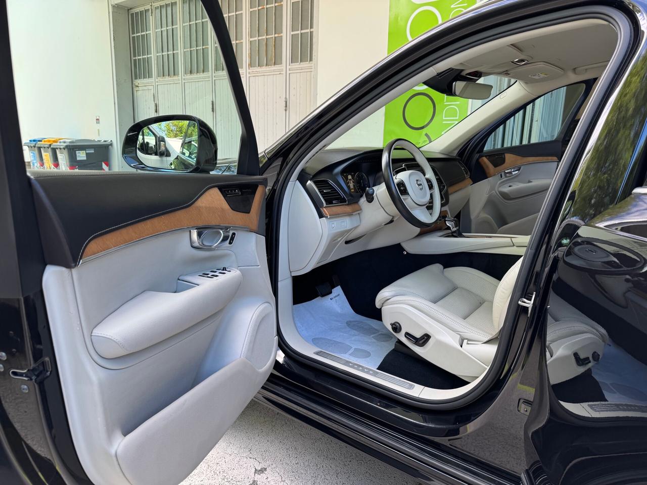 Volvo XC 90 D5 AWD ISCRIPTION 7P. GARANZIA 24 MESI