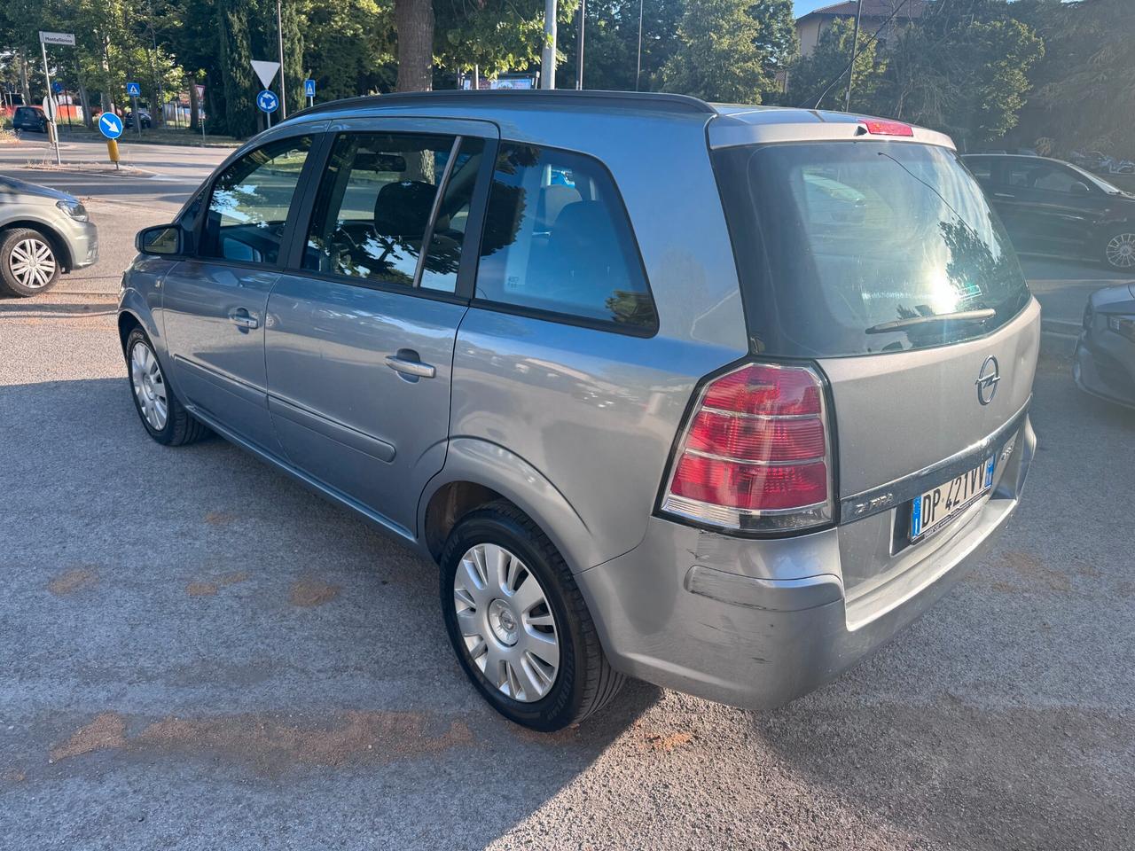 Opel Zafira 1.6 16V ecoM 94CV Cosmo