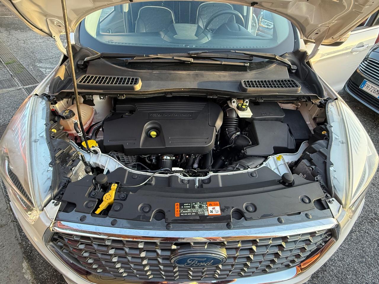 Kuga 2.0 TDCI 150 CV-4x4-AUTOMATICA-VIGNALE-rate