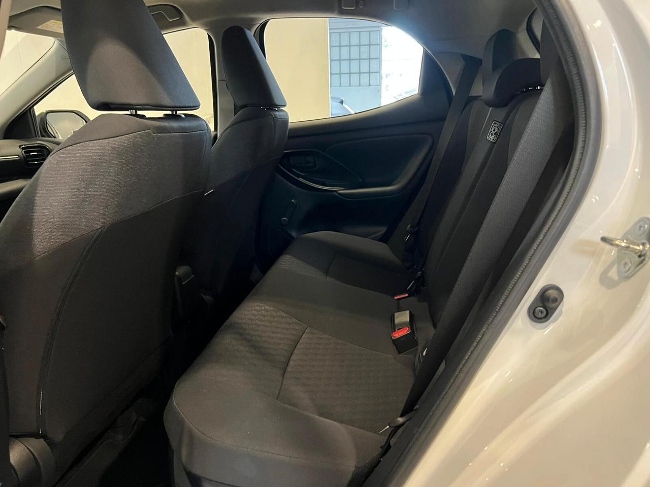 Toyota Yaris 1.5 Hybrid 5 porte Business - 2021