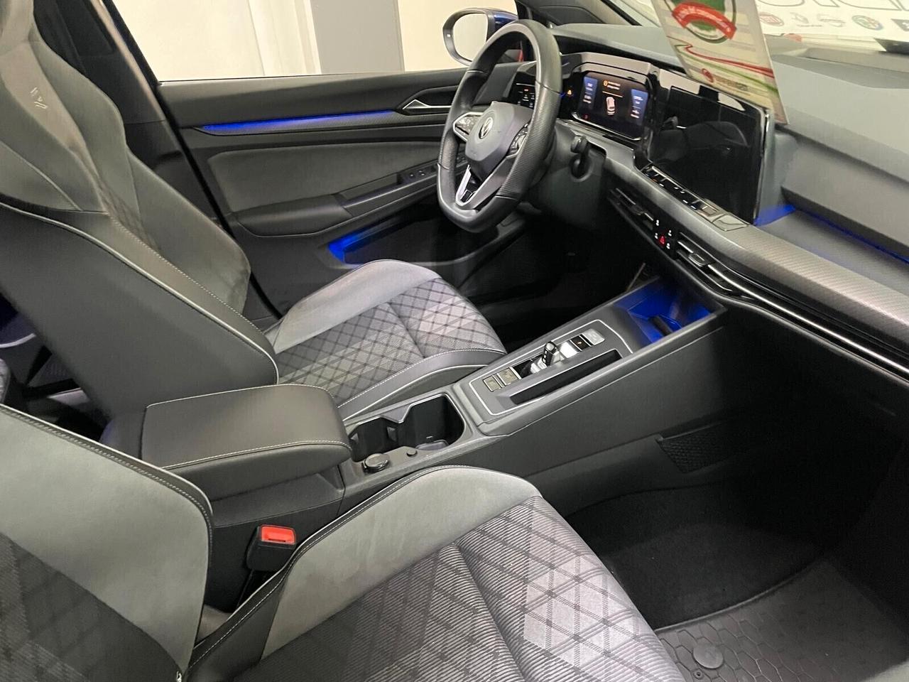 Volkswagen Golf Variant 2.0 TDI 150 CV DSG SCR R-Line