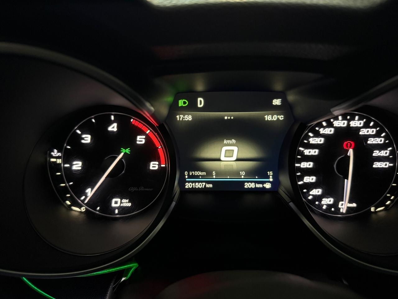 Alfa Romeo Stelvio 2.2 Turbodiesel 210 CV AT8 Q4 Executive