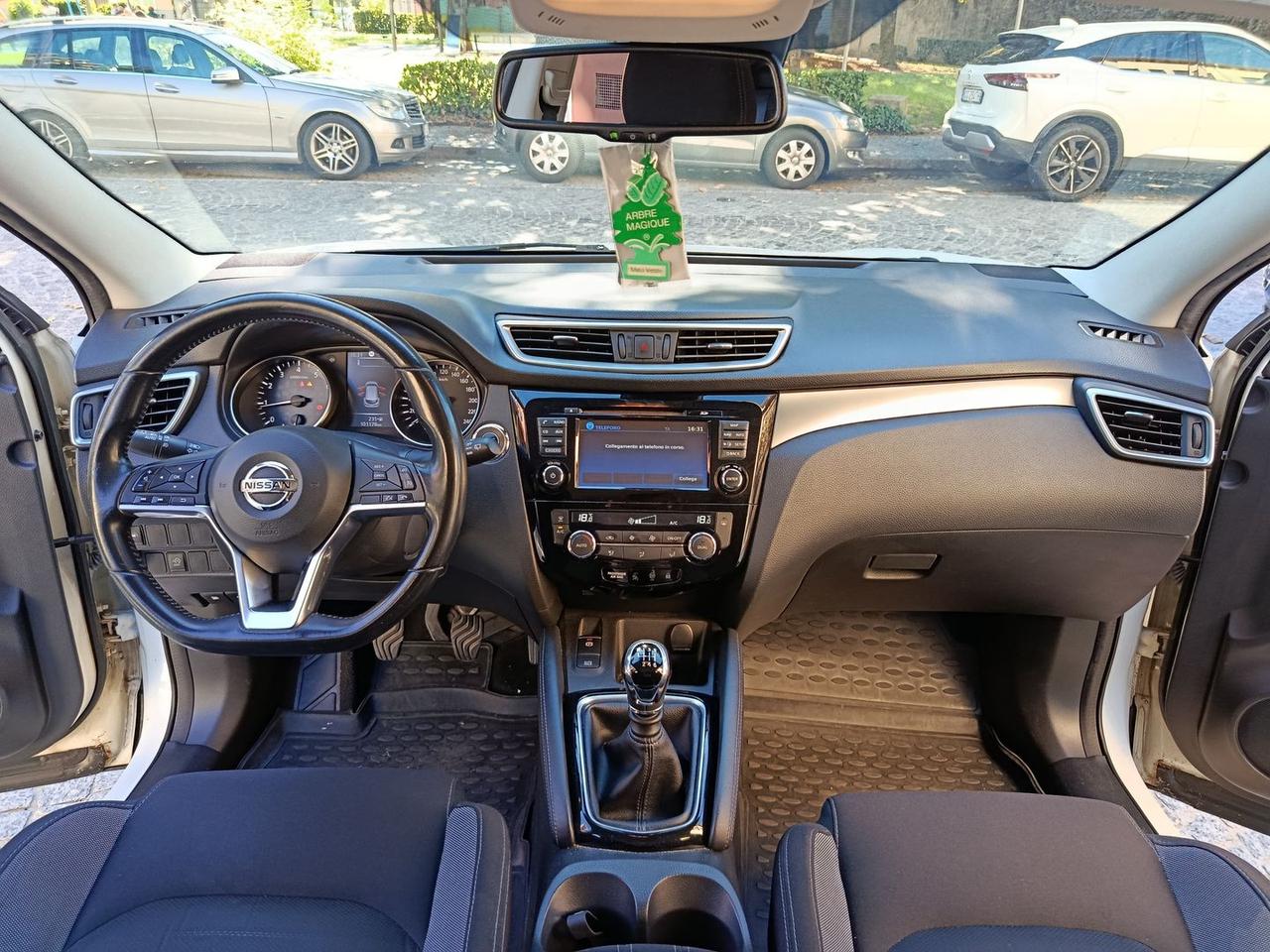 Nissan Qashqai 1.2 DIG-T Business #6661