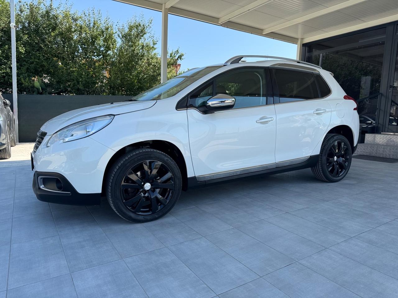 Peugeot 2008 1.6 e-HDi 115 CV Stop&Start Allure