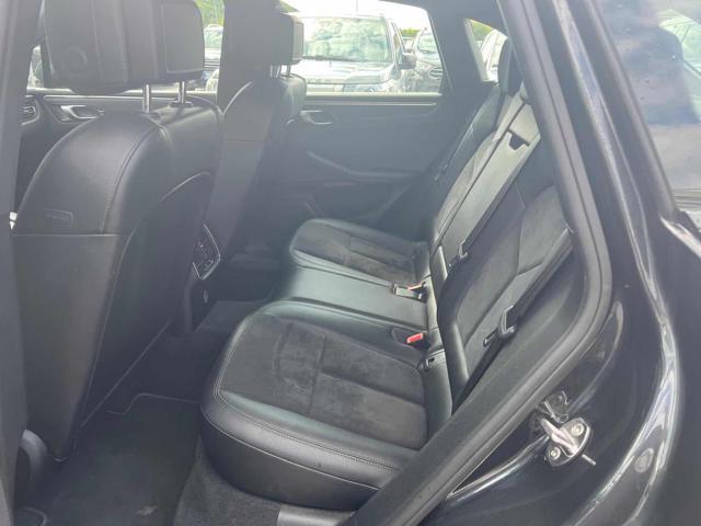 PORSCHE Macan 2.0