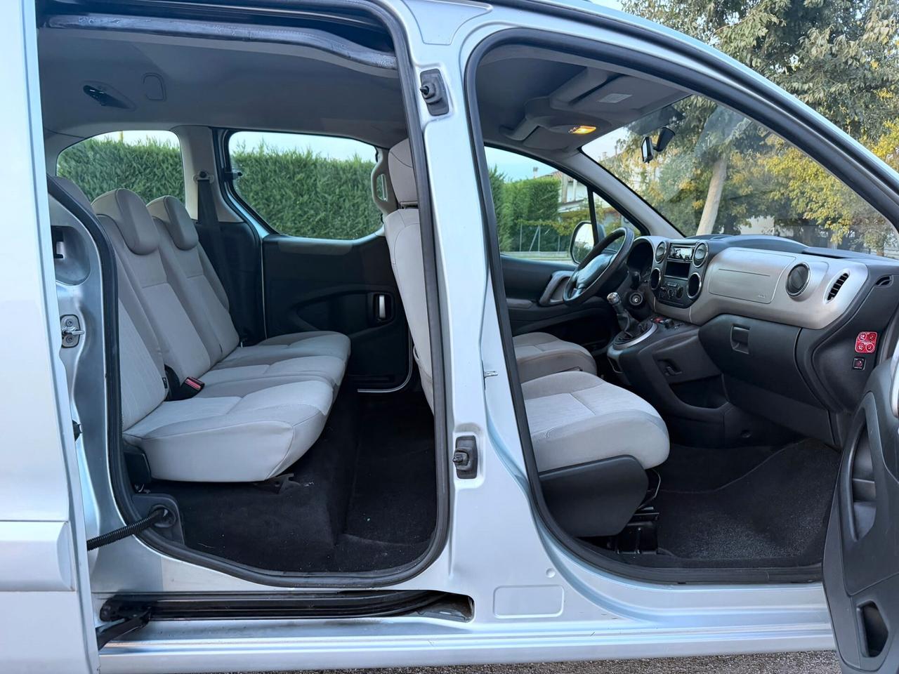 PEUGEOT PARTNER TEPEE 1.6 HDi 90CV FULL SPAZIOSA
