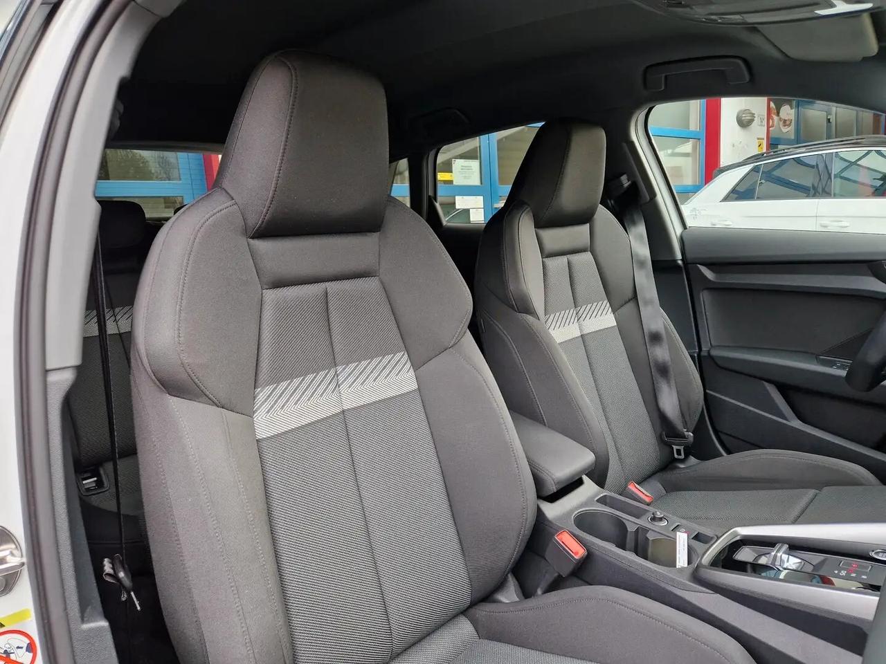 Audi A3 SPB 40 TFSI quattro S tronic Business Advanced