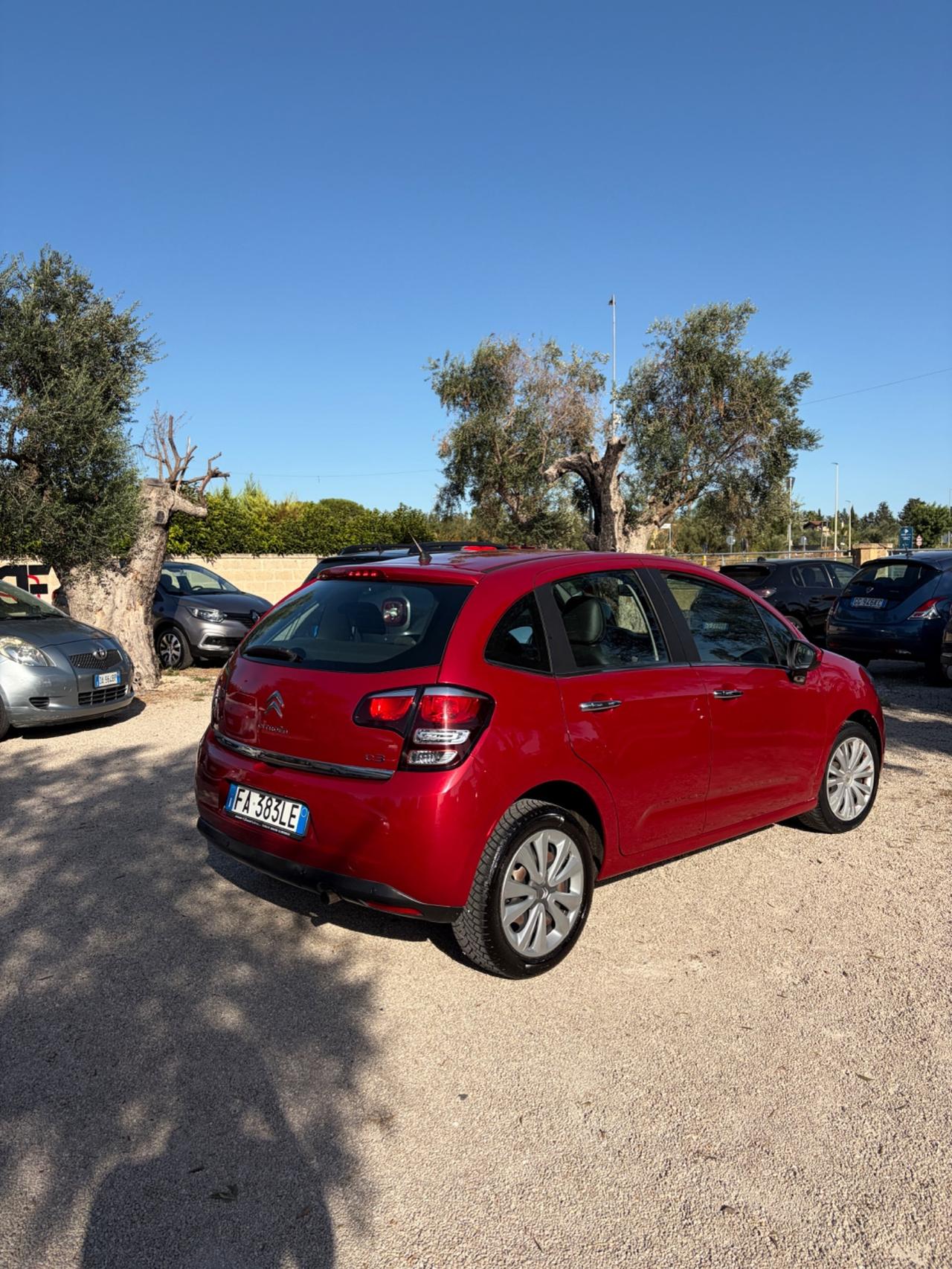 Citroen C3 Ecxlusive xfetta con soli 100000 Km !!!