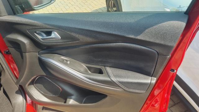 OPEL Grandland X 1.6 Hybrid Plug-in aut. AWD Ultimate