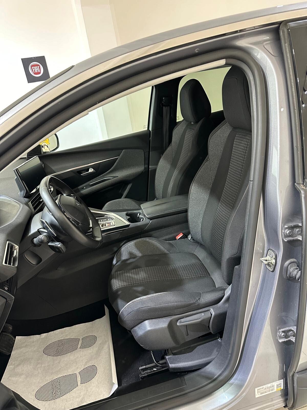 PEUGEOT 3008 BLUEHDi 130 S&S UNICOPROPRIETARIO IVA ESPOSTA