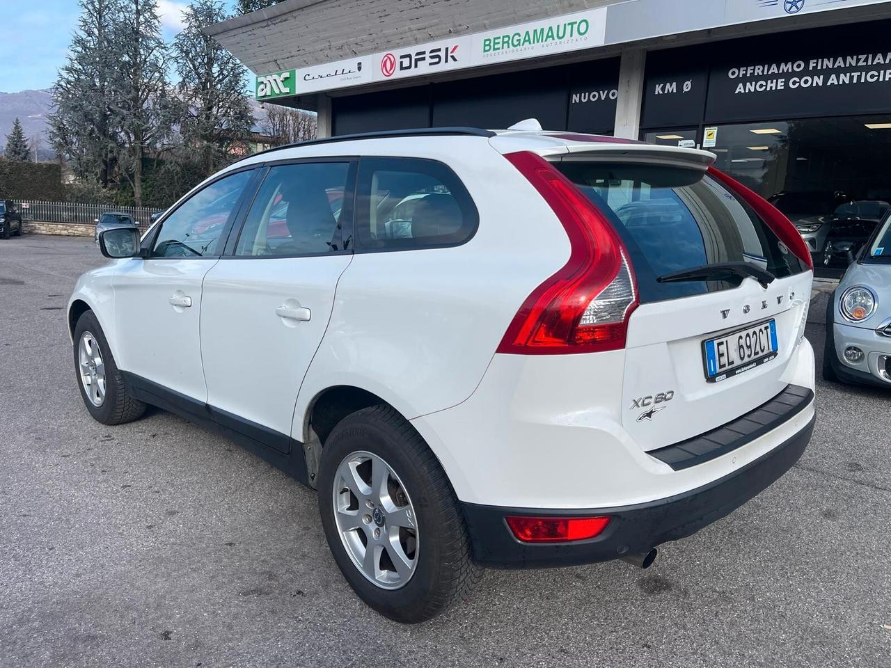 Volvo XC 60 XC60 D3 AWD Geartronic Summum